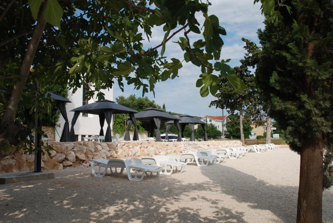 5 Meters From The Sea With Private Beach - 70M2 Colibri Sunset Apartments Sveti Petar  Exterior photo
