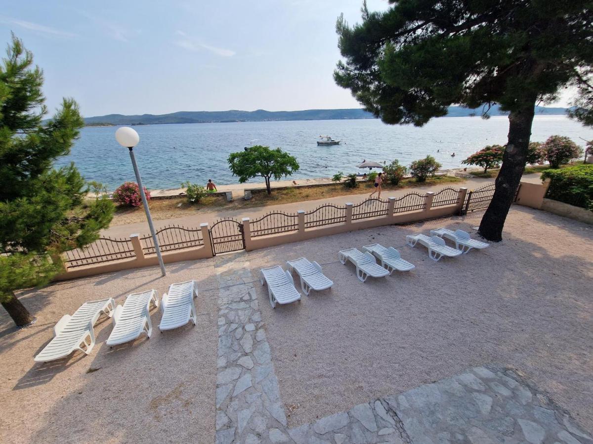 5 Meters From The Sea With Private Beach - 70M2 Colibri Sunset Apartments Sveti Petar  Exterior photo